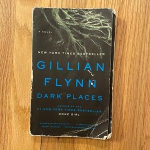 Dark Places by Gillian Flynn